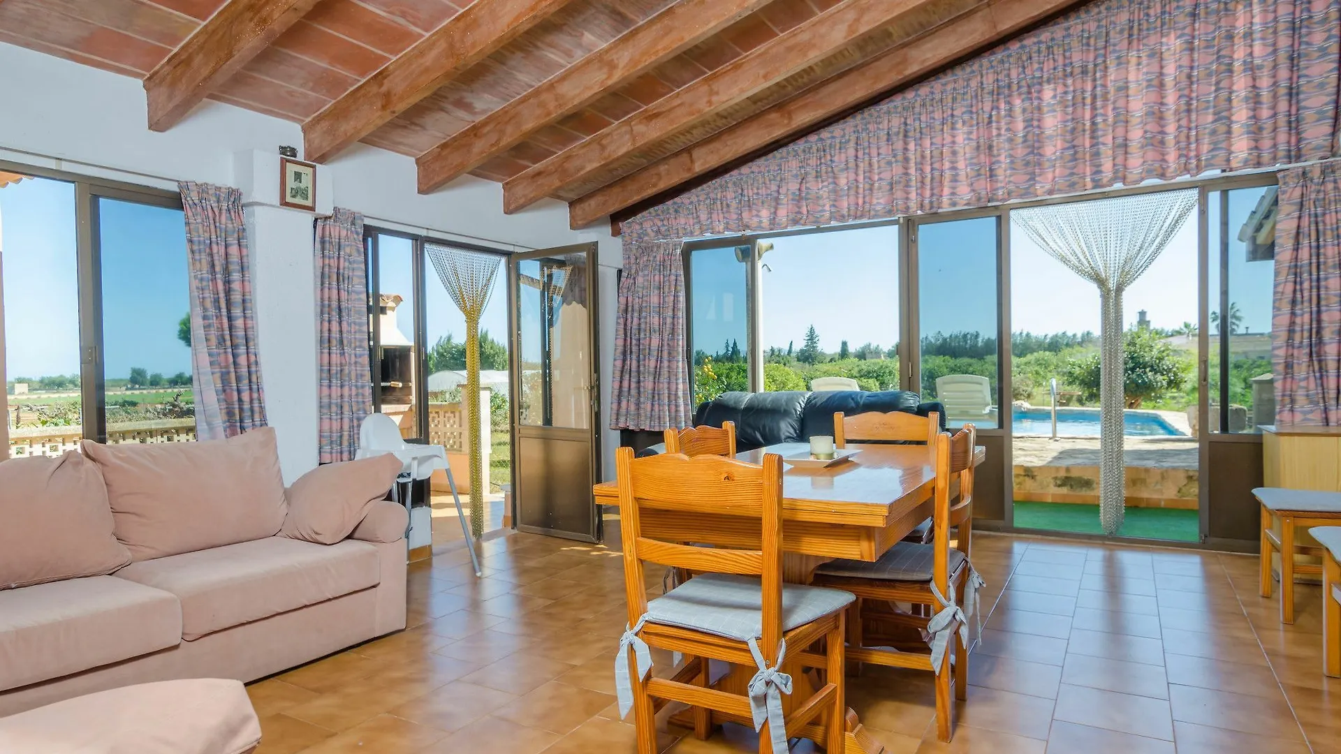 Florit Villa Muro 0*,